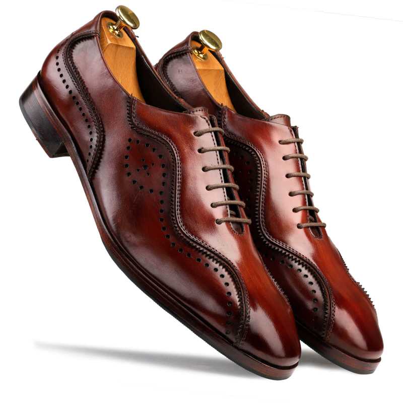 Earl Patina Oxford Shoes In Wine