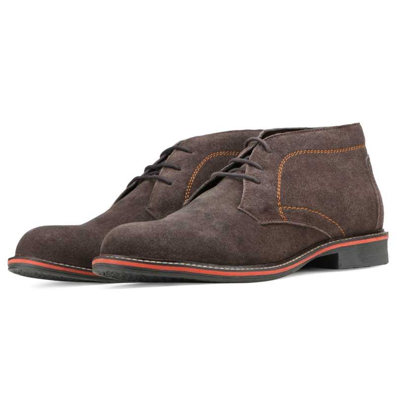 Comfortable Suede Chukka Boots in Brown