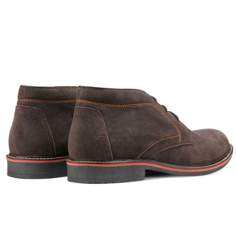 Comfortable Suede Chukka Boots in Brown