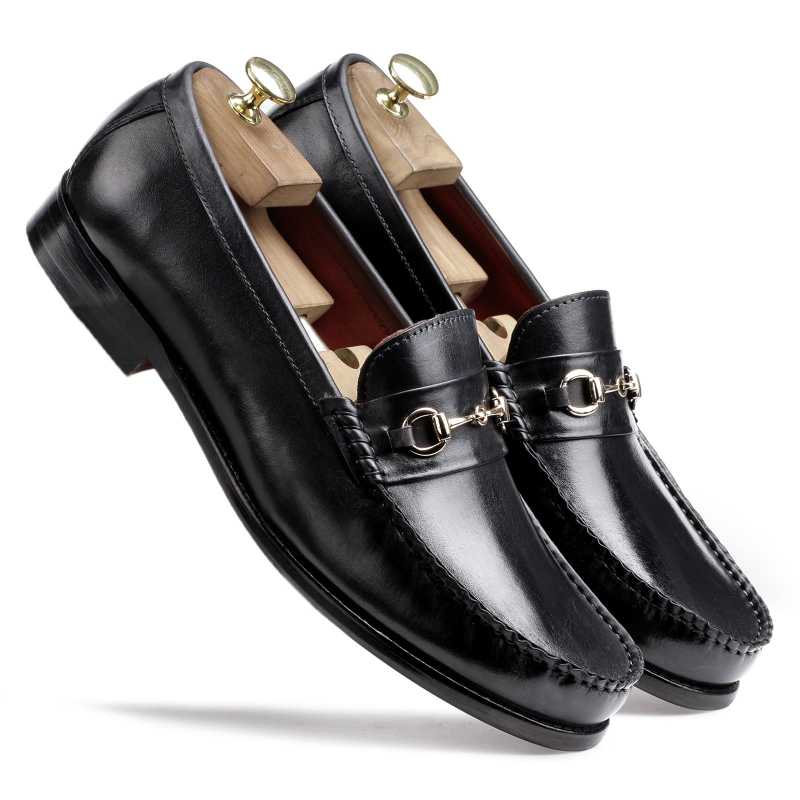 The Carlos Horsebit Loafer In Black