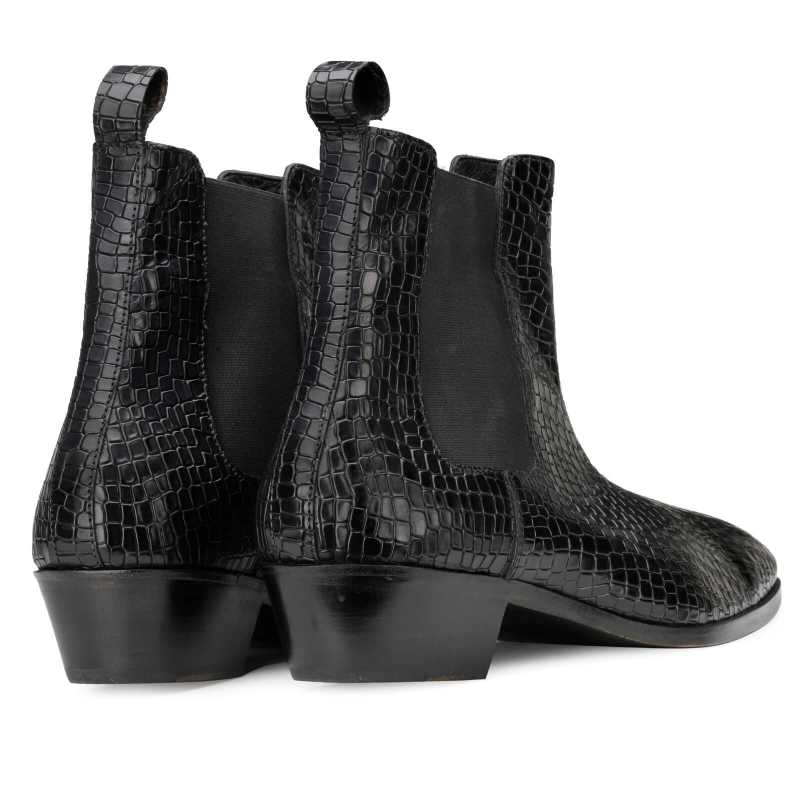 Maverick Chelsea Boots In Black With Cuba Heel