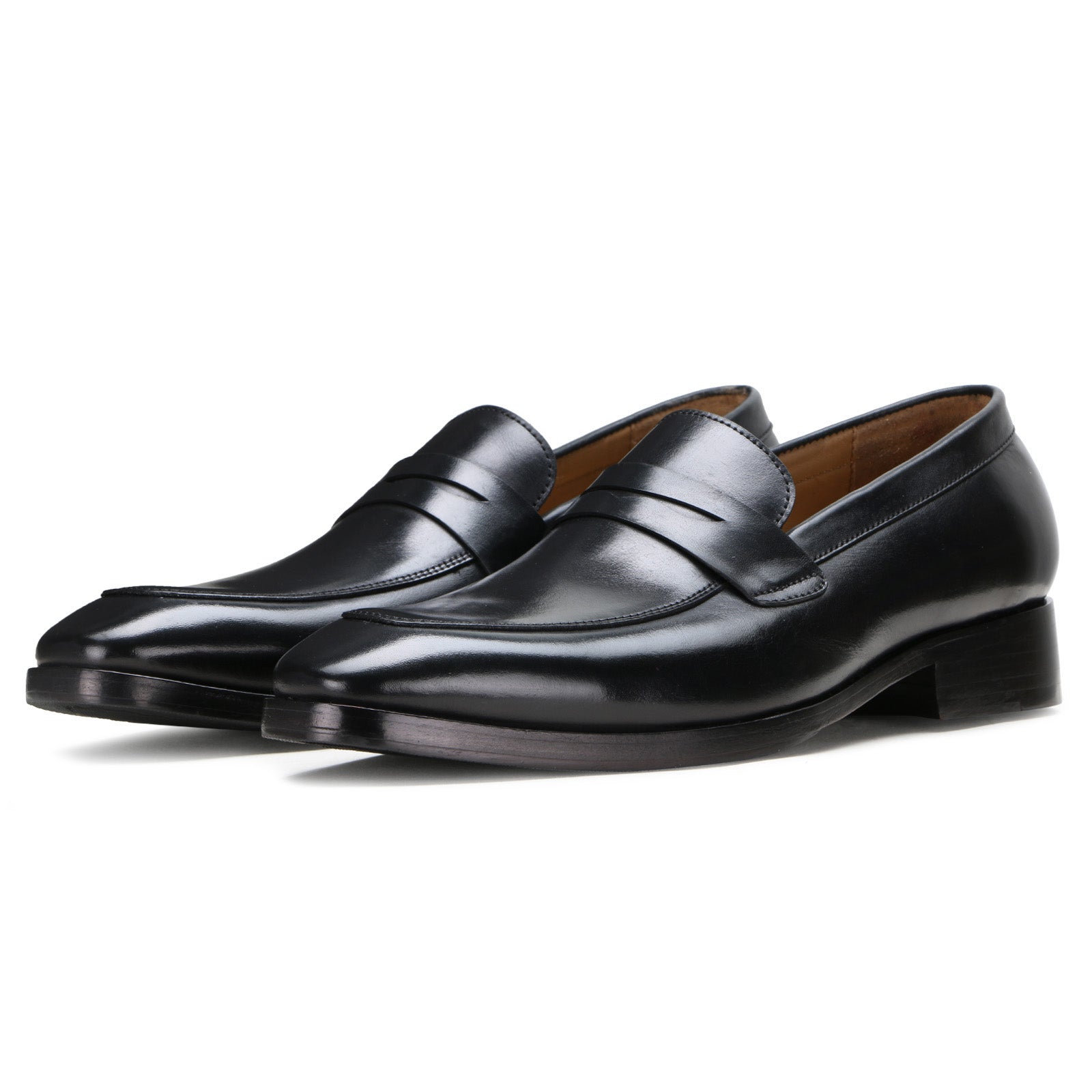 The Flint Penny Loafer In Black